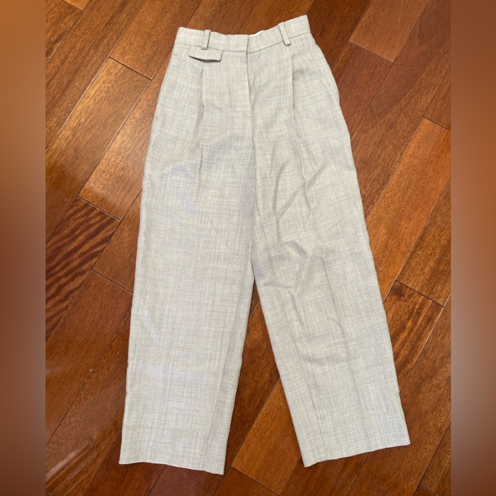 Cos NEW Wool Beige Pleated Straight Leg Trousers - Size 2